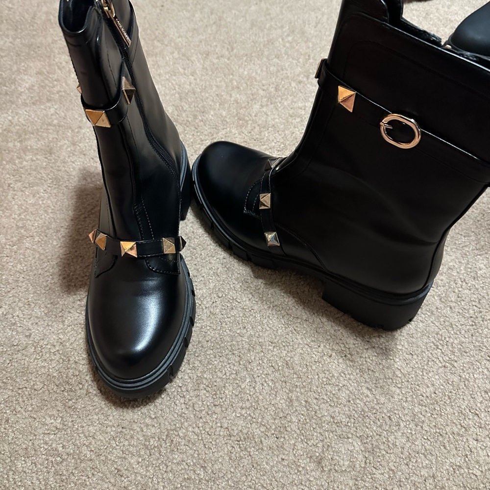 Black Combat Moto Boots with Gold Buckle
